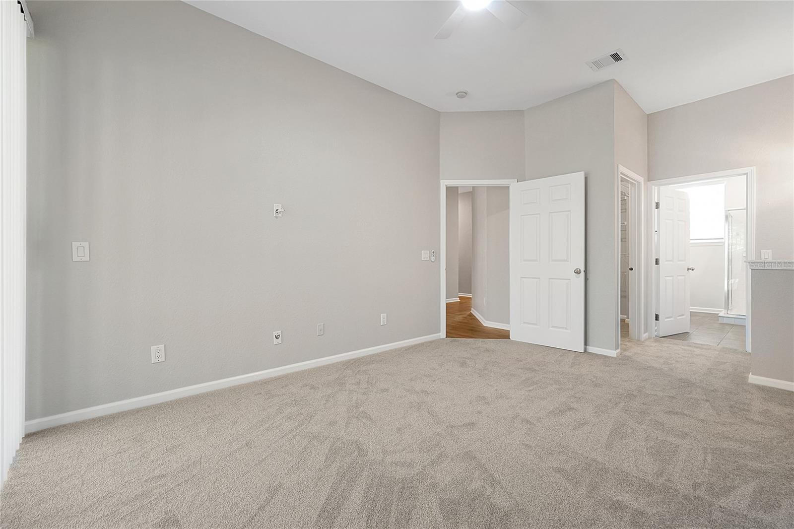 Image 17 of 41 For 7521 Bay Port Road 12