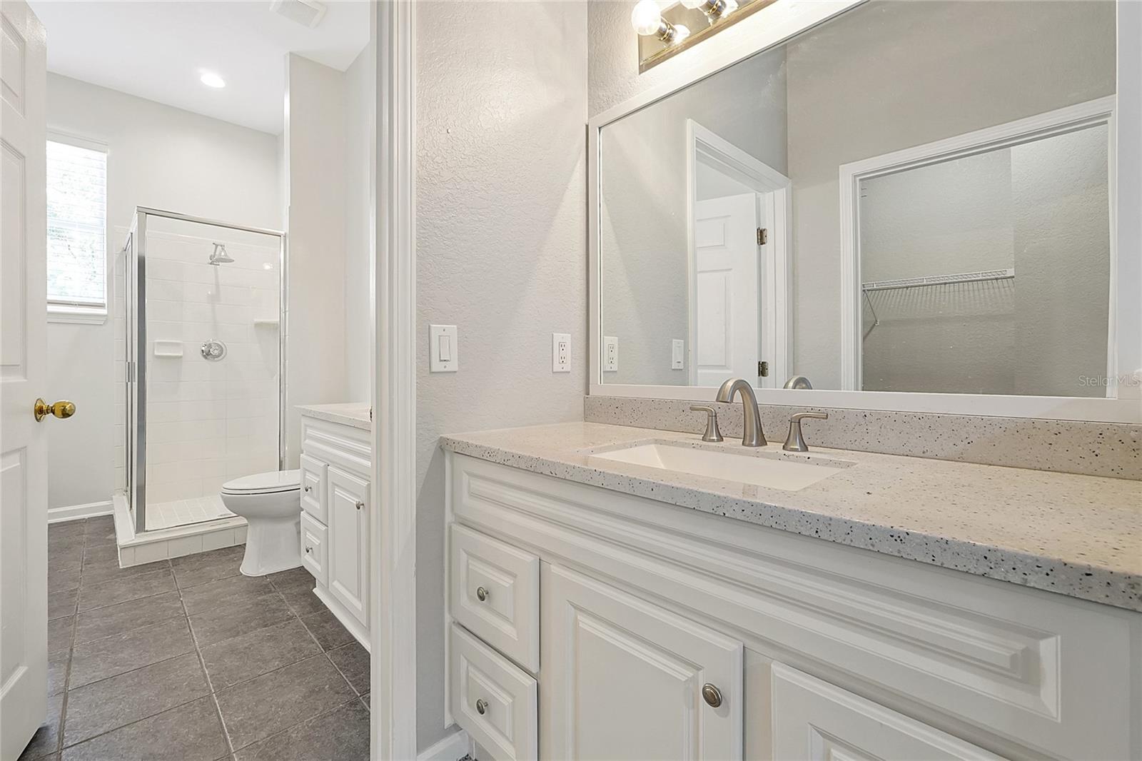 Image 18 of 41 For 7521 Bay Port Road 12