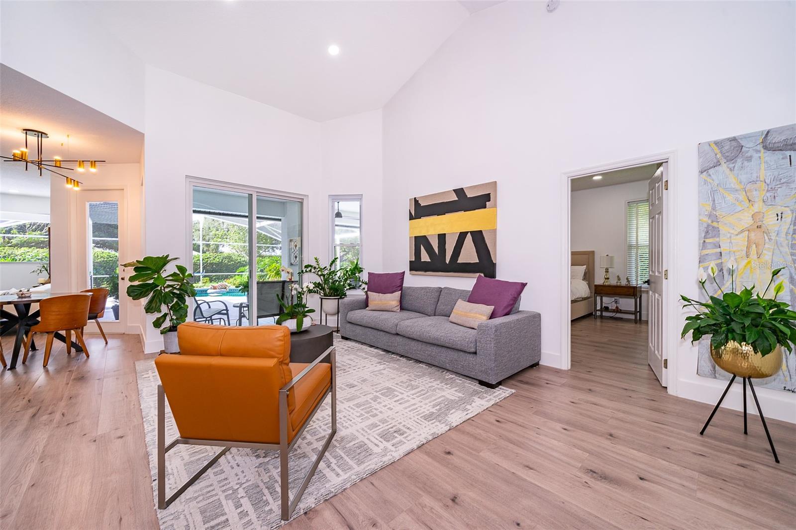 Image 10 of 33 For 13393 Sunset Lakes Circle