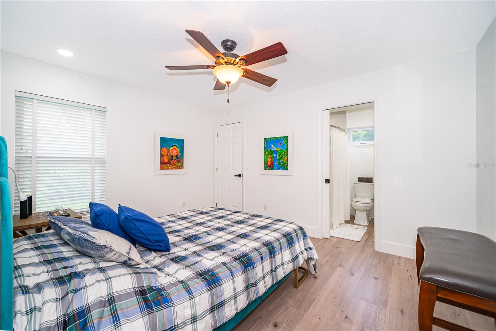 Image 24 of 33 For 13393 Sunset Lakes Circle