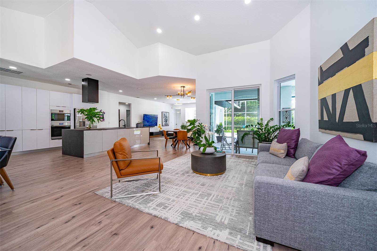 Image 6 of 33 For 13393 Sunset Lakes Circle