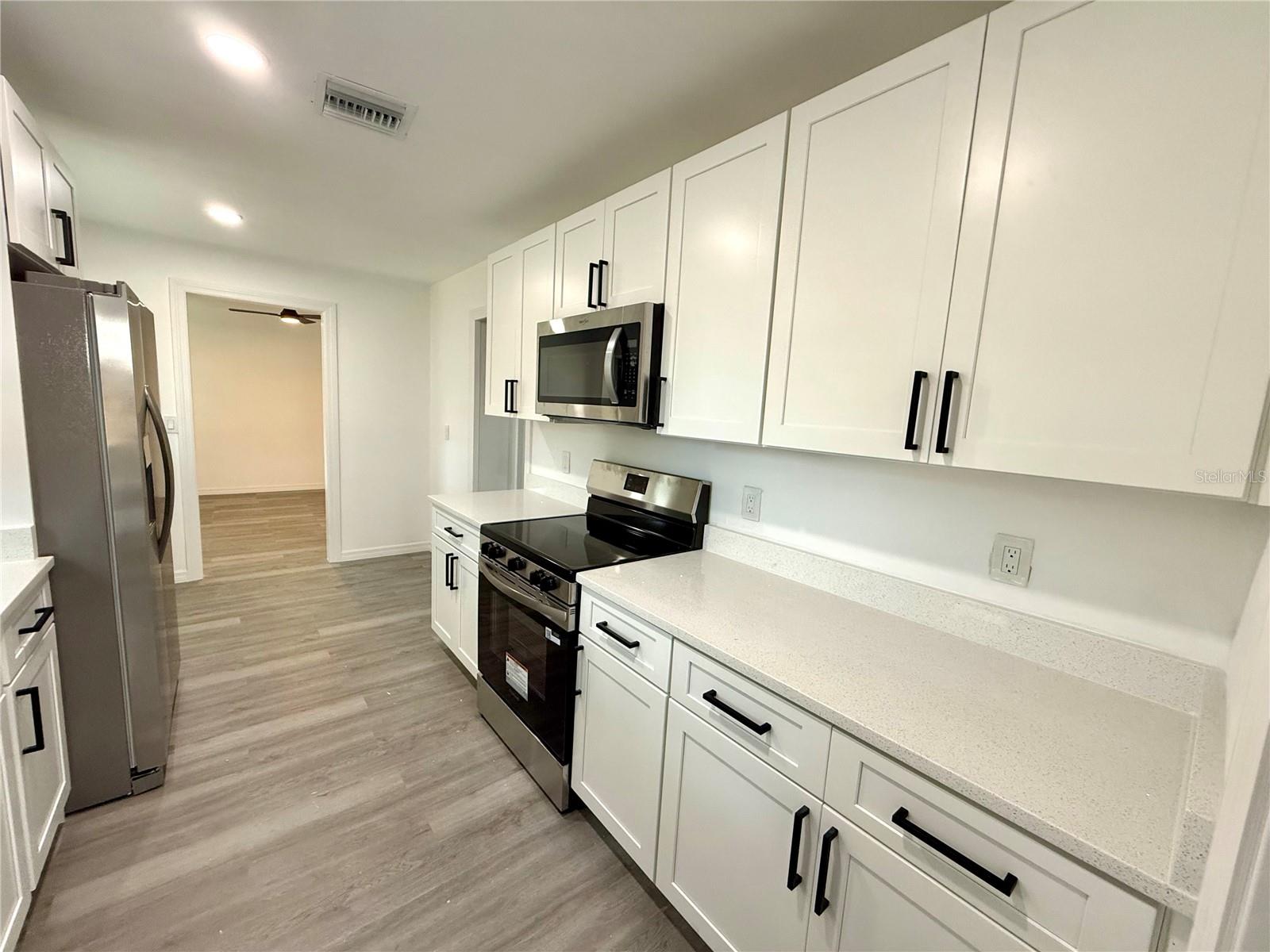 Image 13 of 30 For 701 Alfred Drive