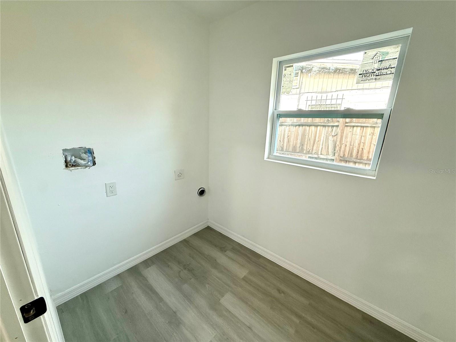 Image 14 of 30 For 701 Alfred Drive