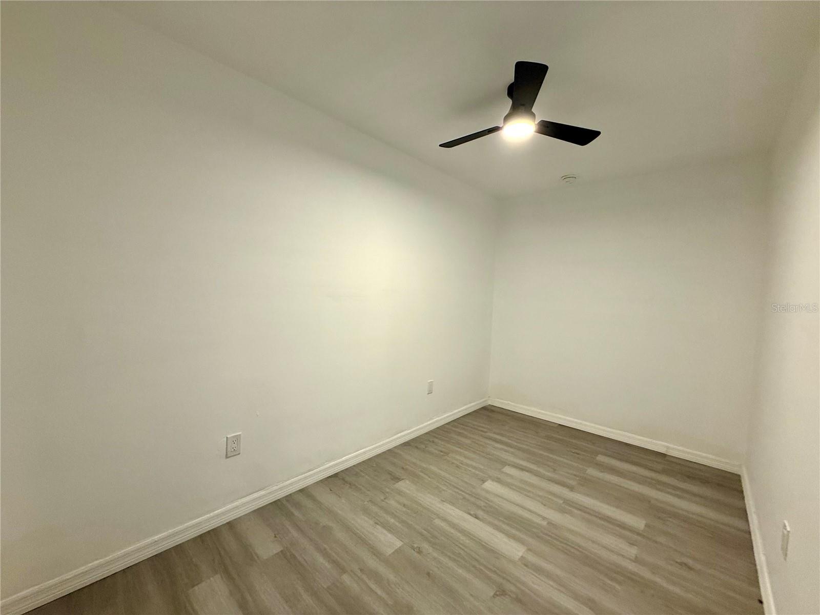 Image 17 of 30 For 701 Alfred Drive