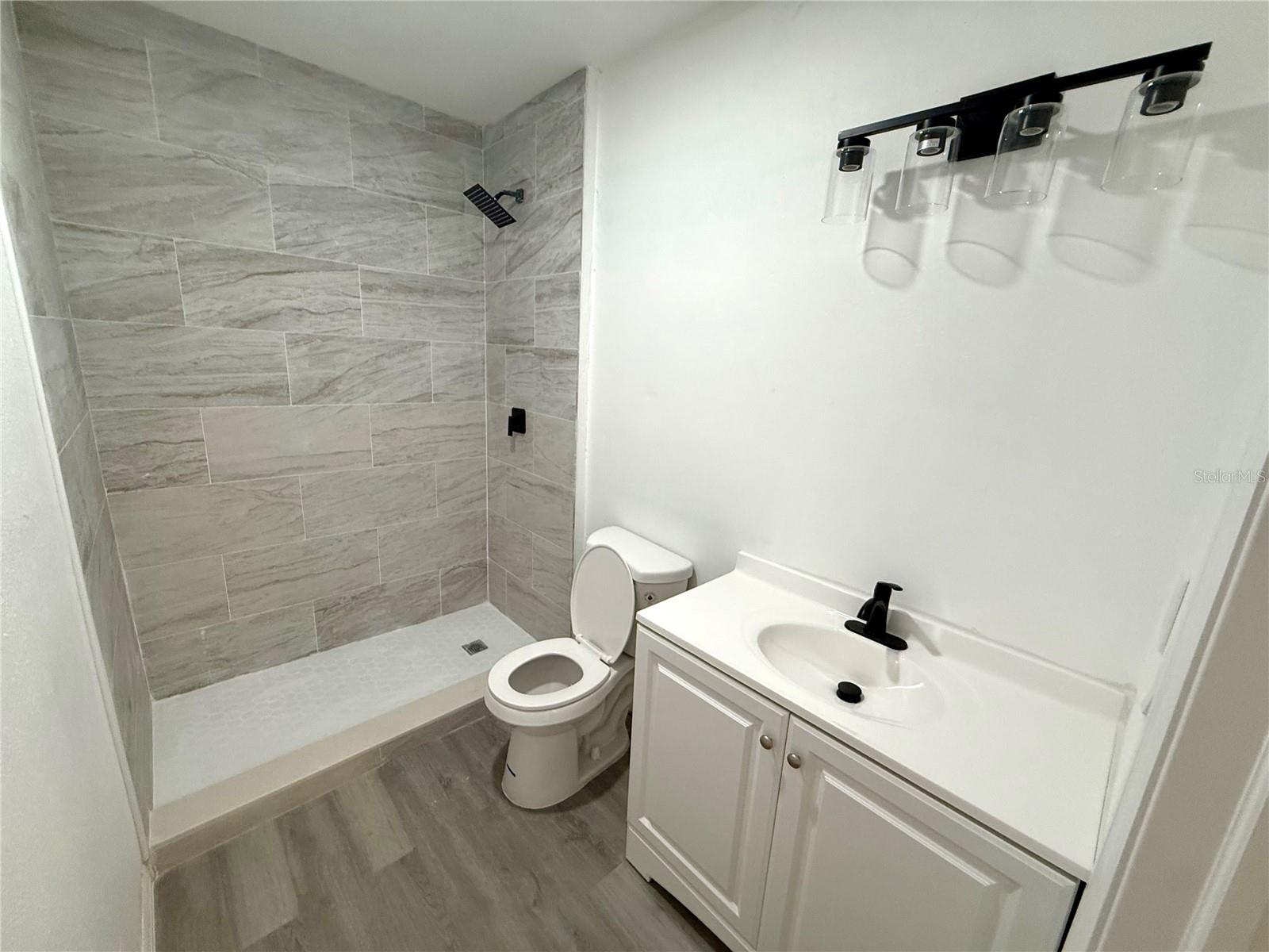 Image 18 of 30 For 701 Alfred Drive