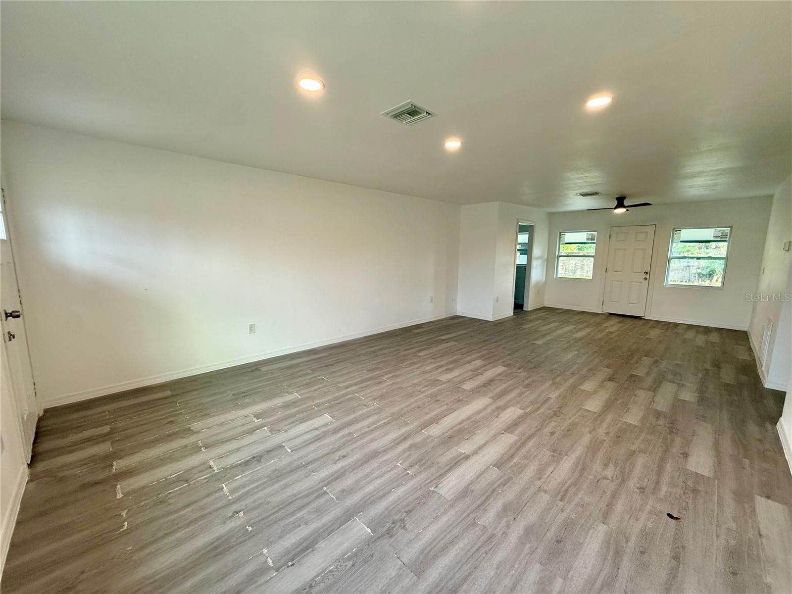 Image 5 of 30 For 701 Alfred Drive