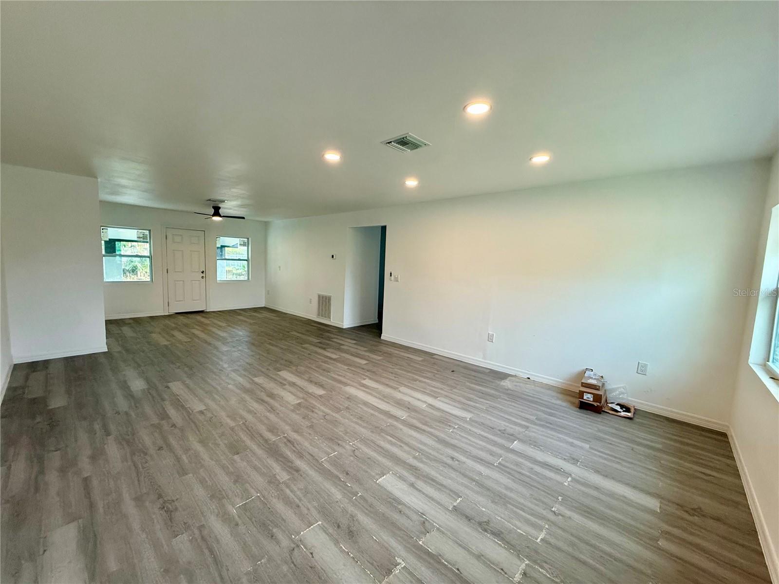 Image 6 of 30 For 701 Alfred Drive