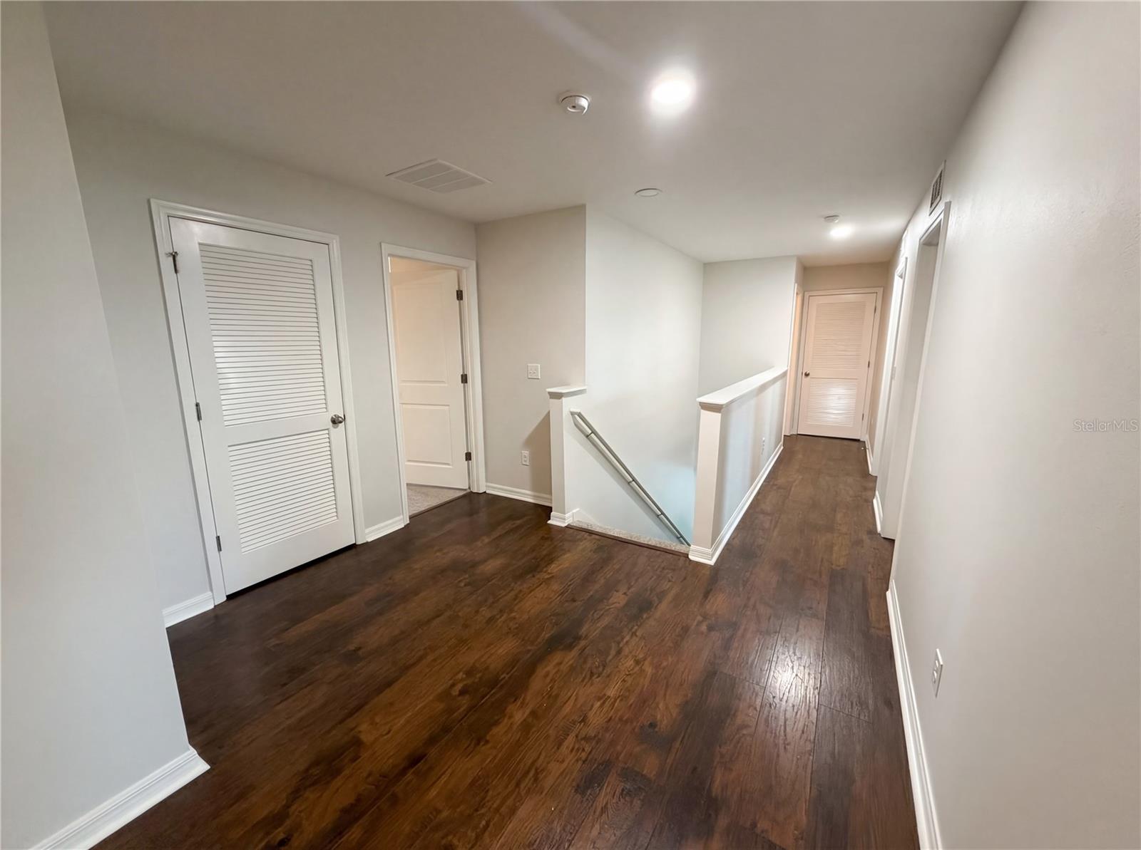 Image 14 of 33 For 35687 Hillbrook Avenue