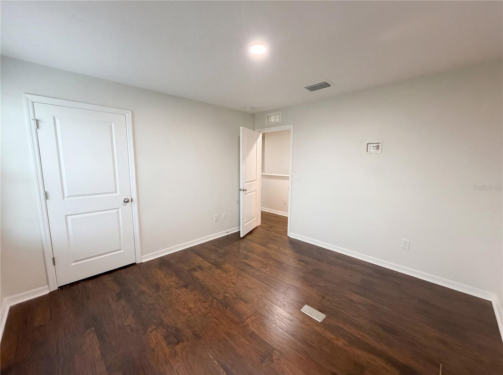 Image 15 of 33 For 35687 Hillbrook Avenue