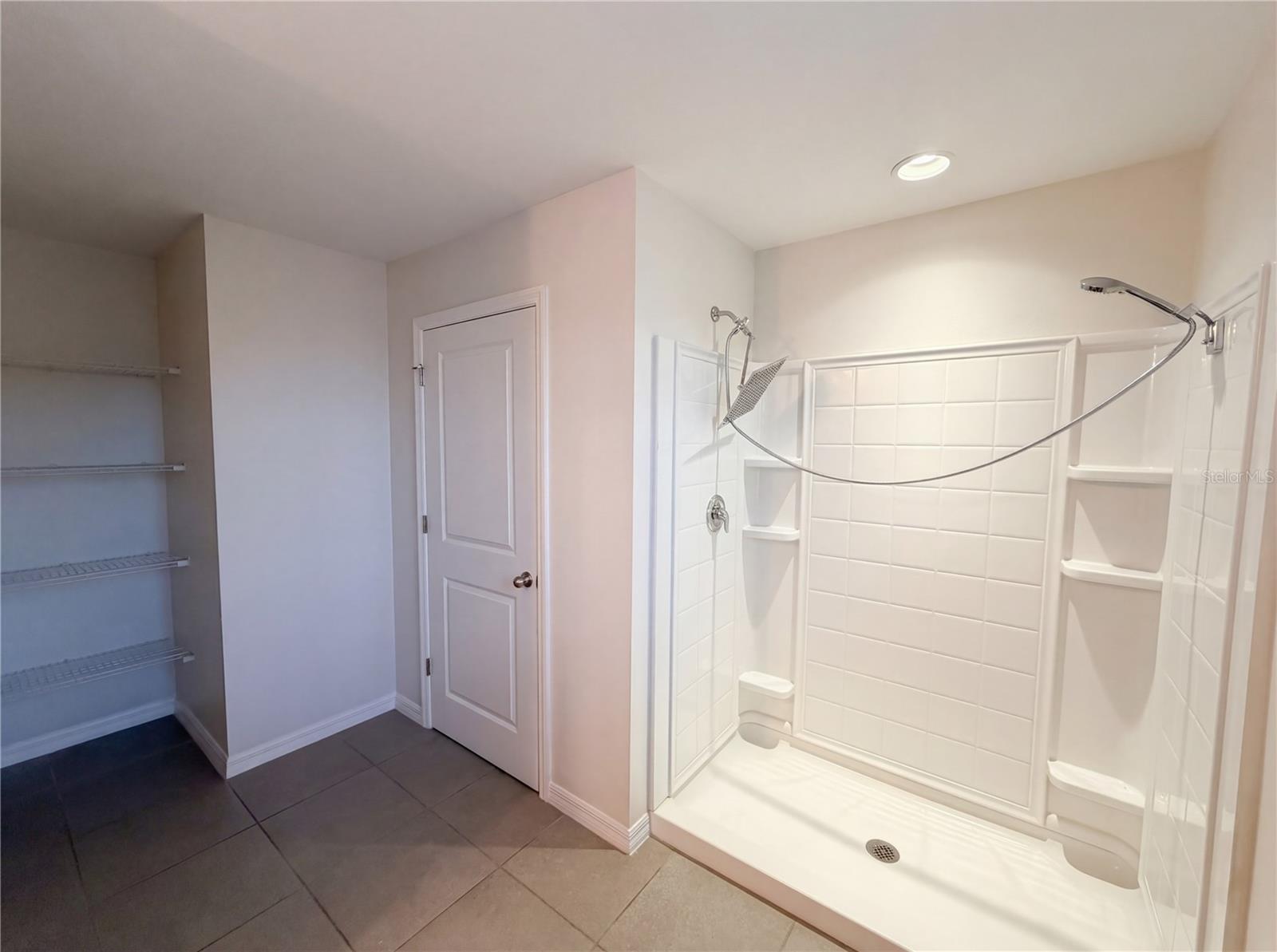 Image 26 of 33 For 35687 Hillbrook Avenue