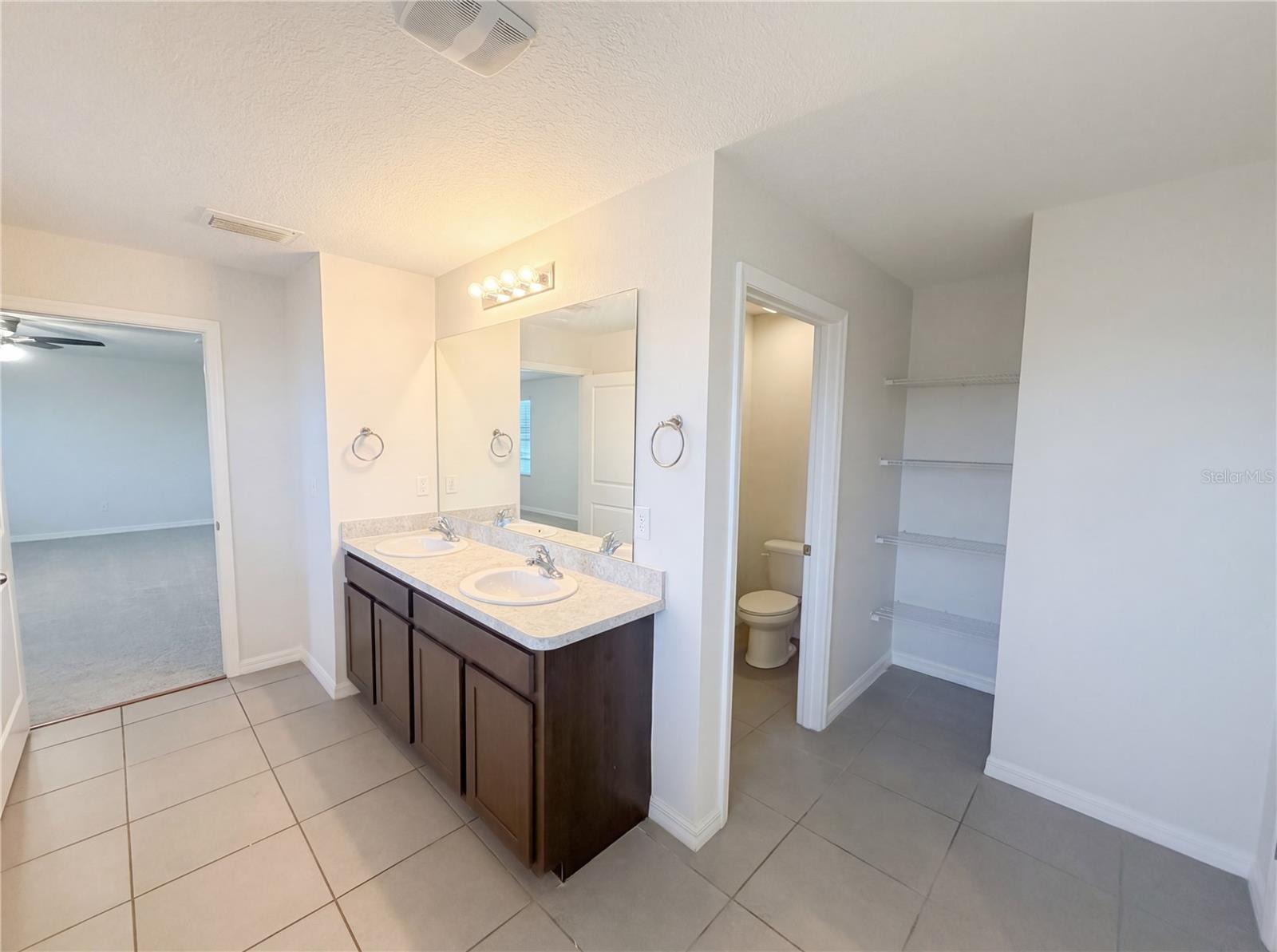 Image 27 of 33 For 35687 Hillbrook Avenue