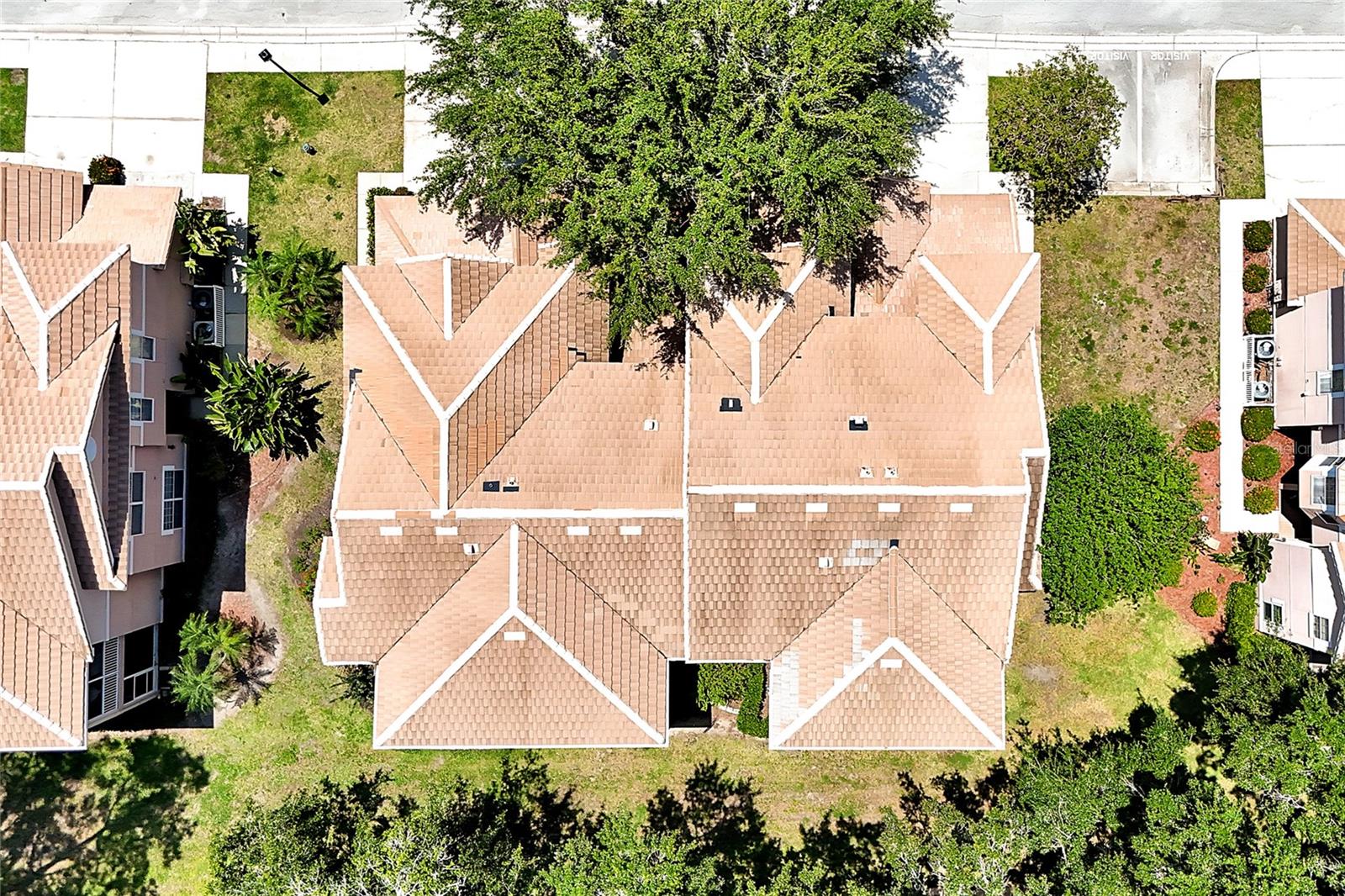 Image 10 of 41 For 7521 Bay Port Road 12