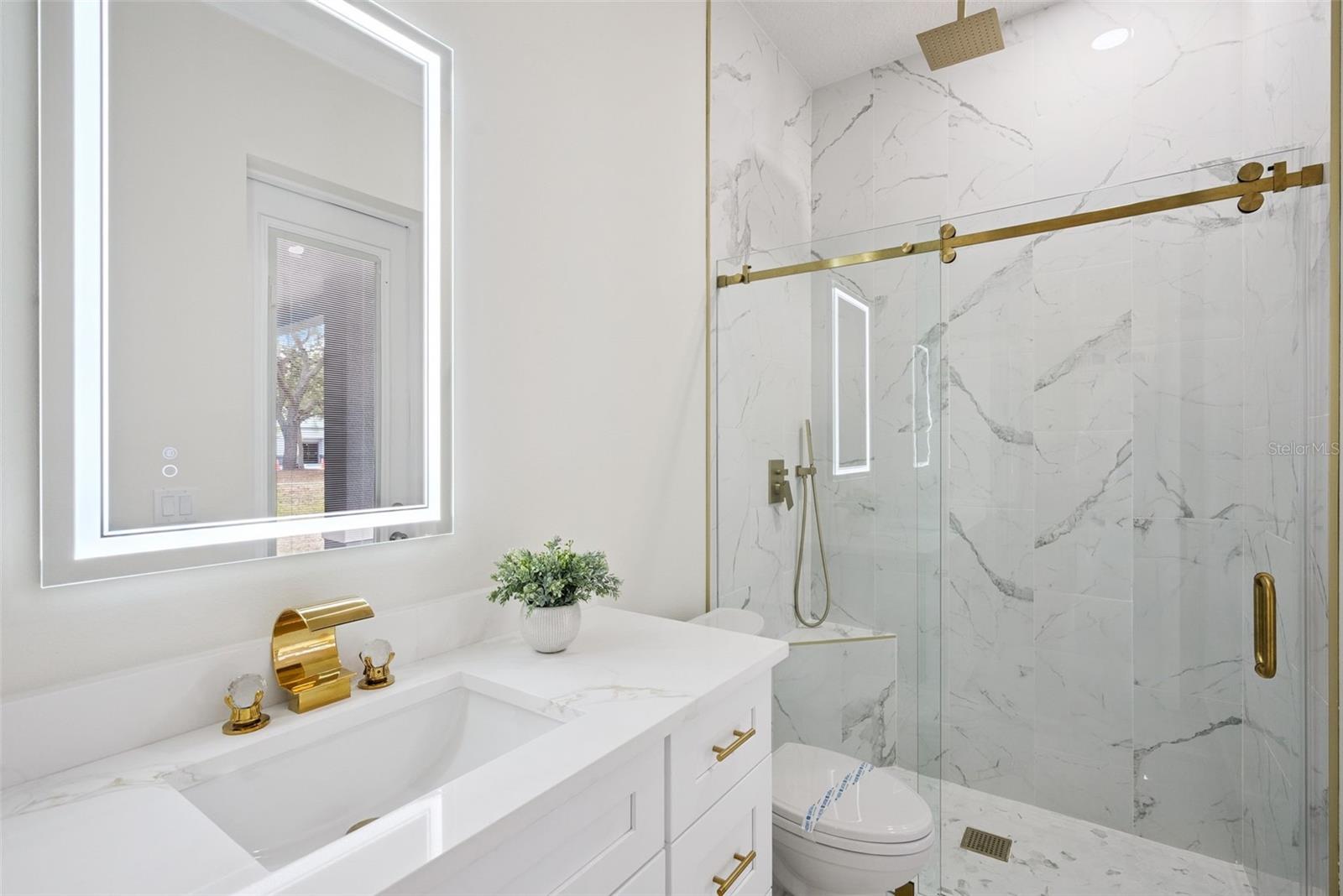 Image 31 of 65 For 1965 Sheeler Avenue