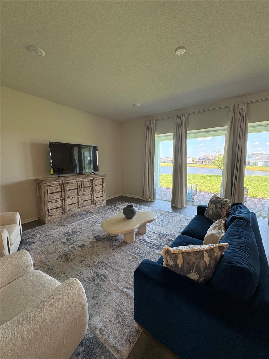 Image 19 of 36 For 8243 Fenton Street