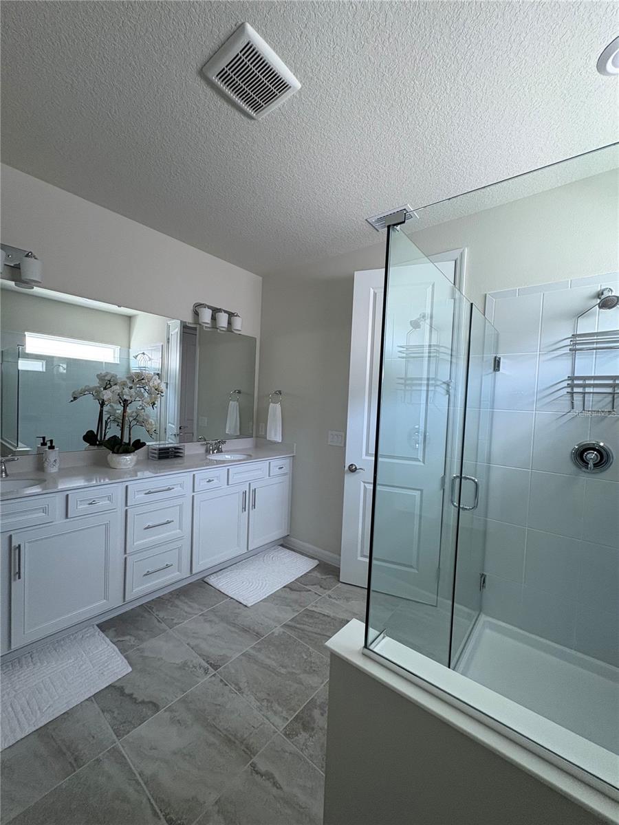 Image 29 of 36 For 8243 Fenton Street