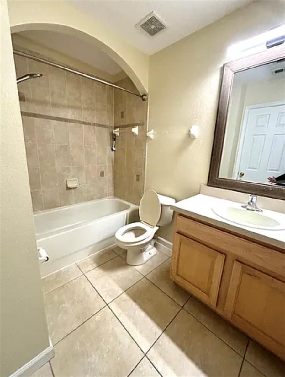 Image 5 of 13 For 856 Park Grove Court