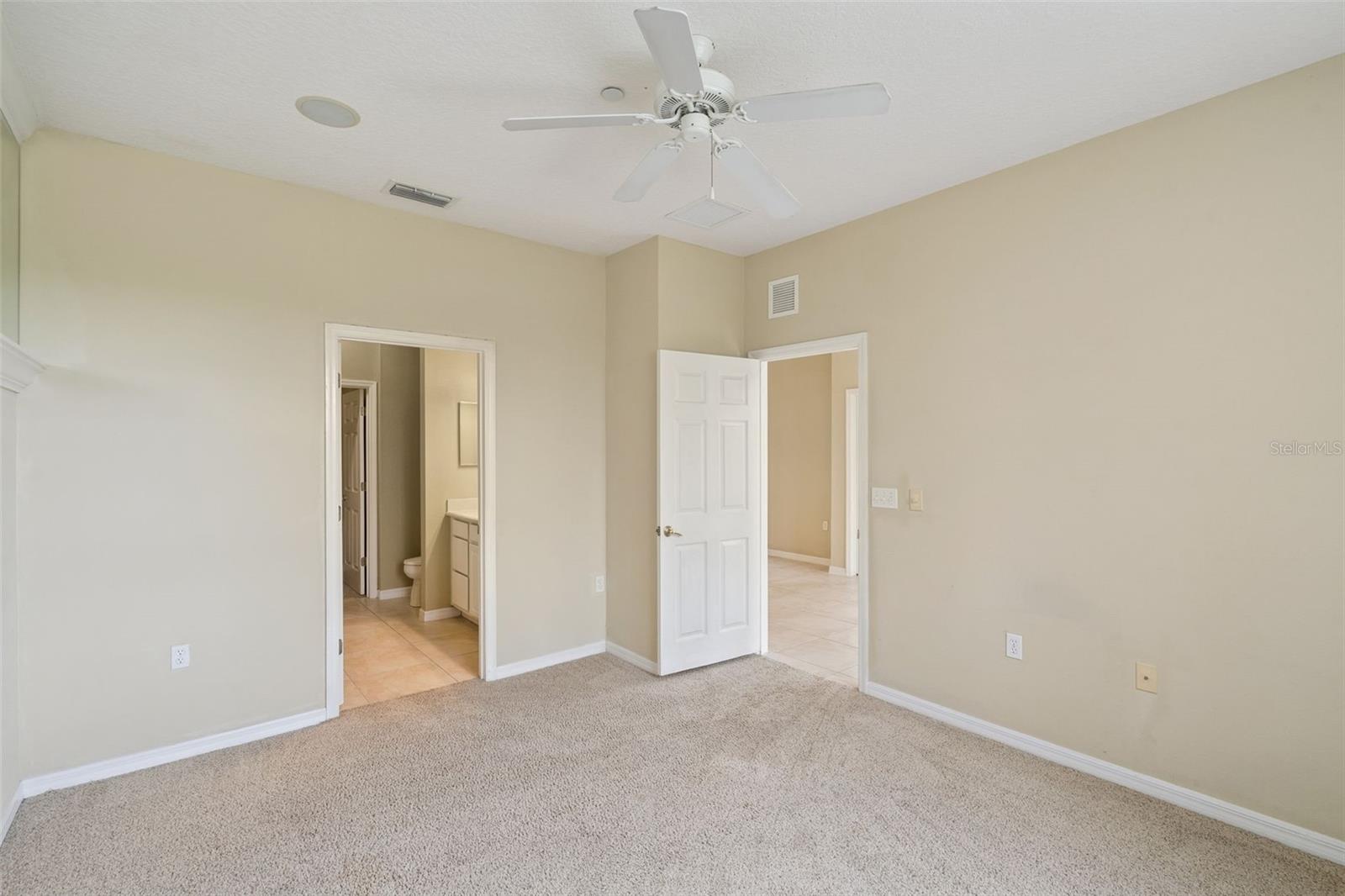 Image 10 of 23 For 722 Chacall Loop