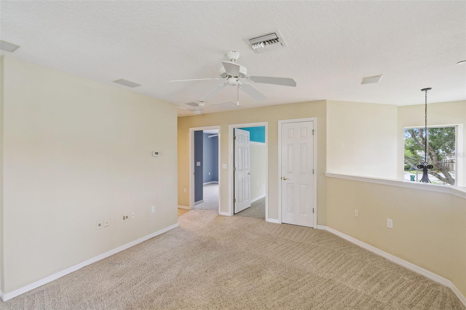 Image 19 of 23 For 722 Chacall Loop