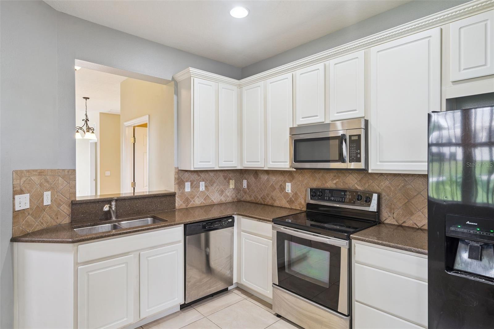 Image 2 of 23 For 722 Chacall Loop