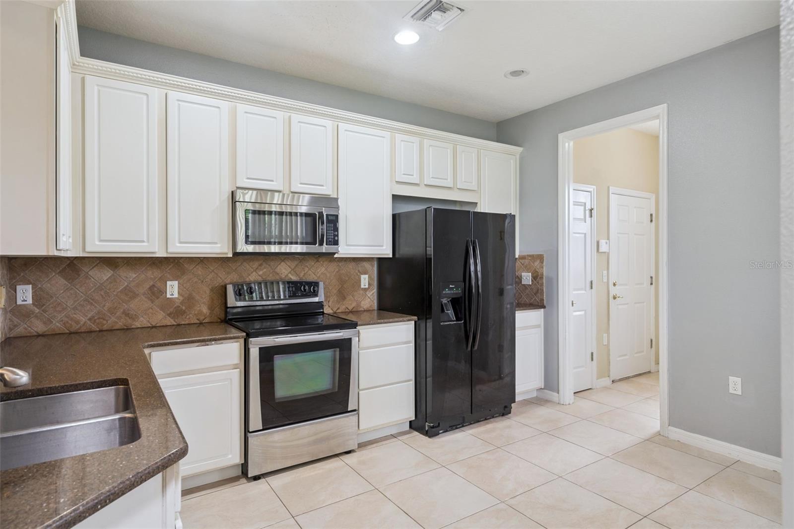 Image 8 of 23 For 722 Chacall Loop