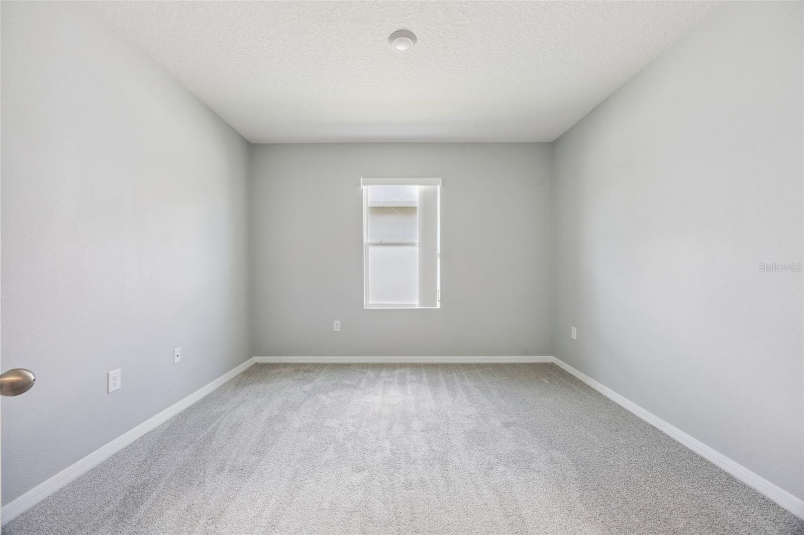 Image 5 of 18 For 1603 Barberry Drive