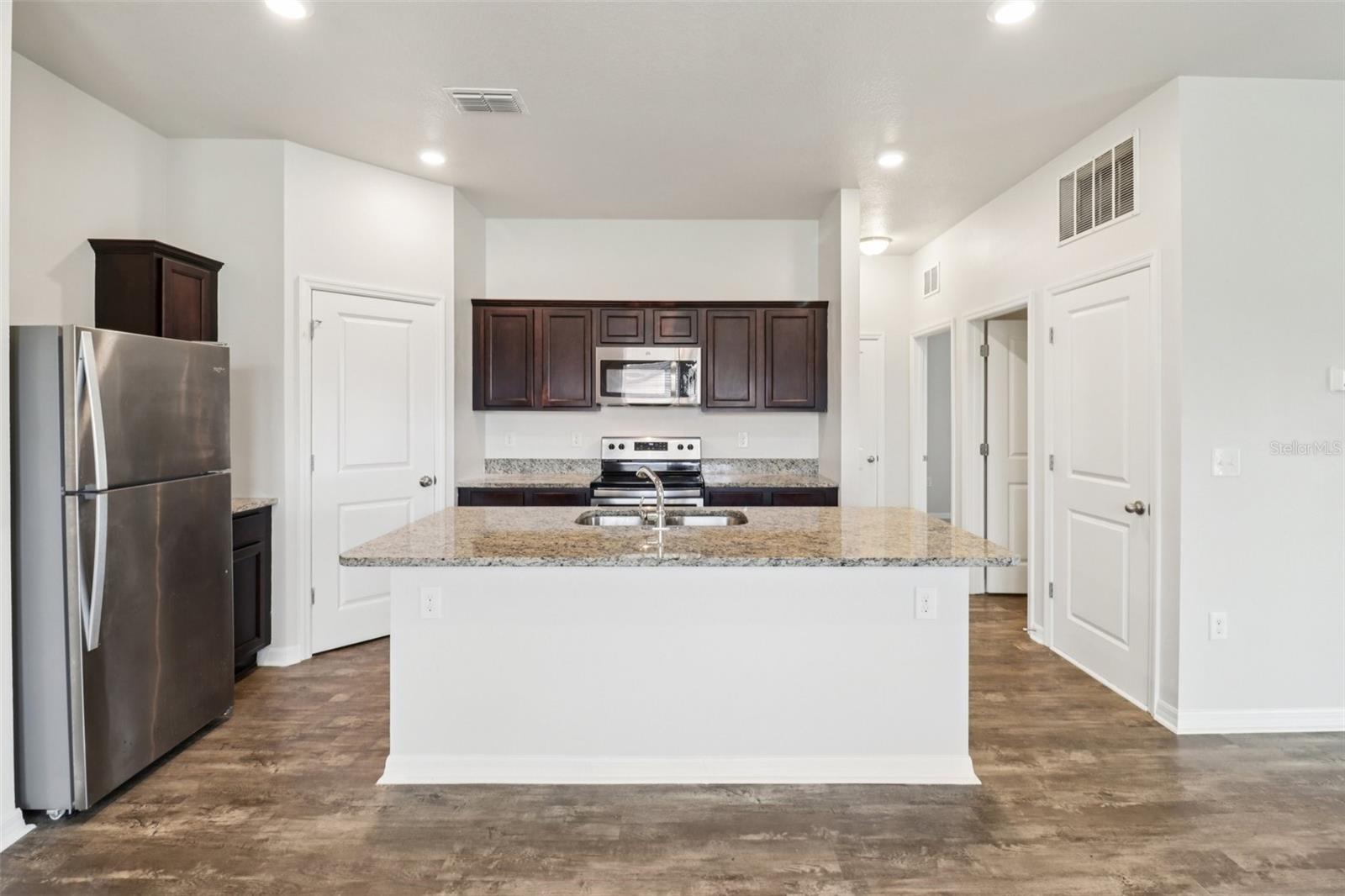 Image 10 of 26 For 3098 Neverland Drive