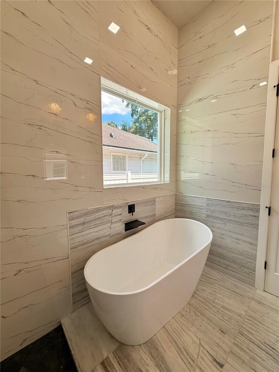 Image 36 of 53 For 5637 Marinell Drive