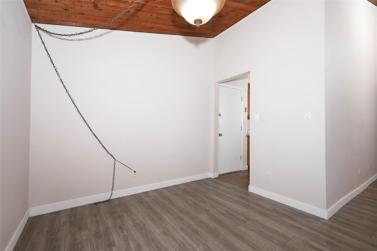 Image 13 of 69 For 200 Maitland Avenue 78