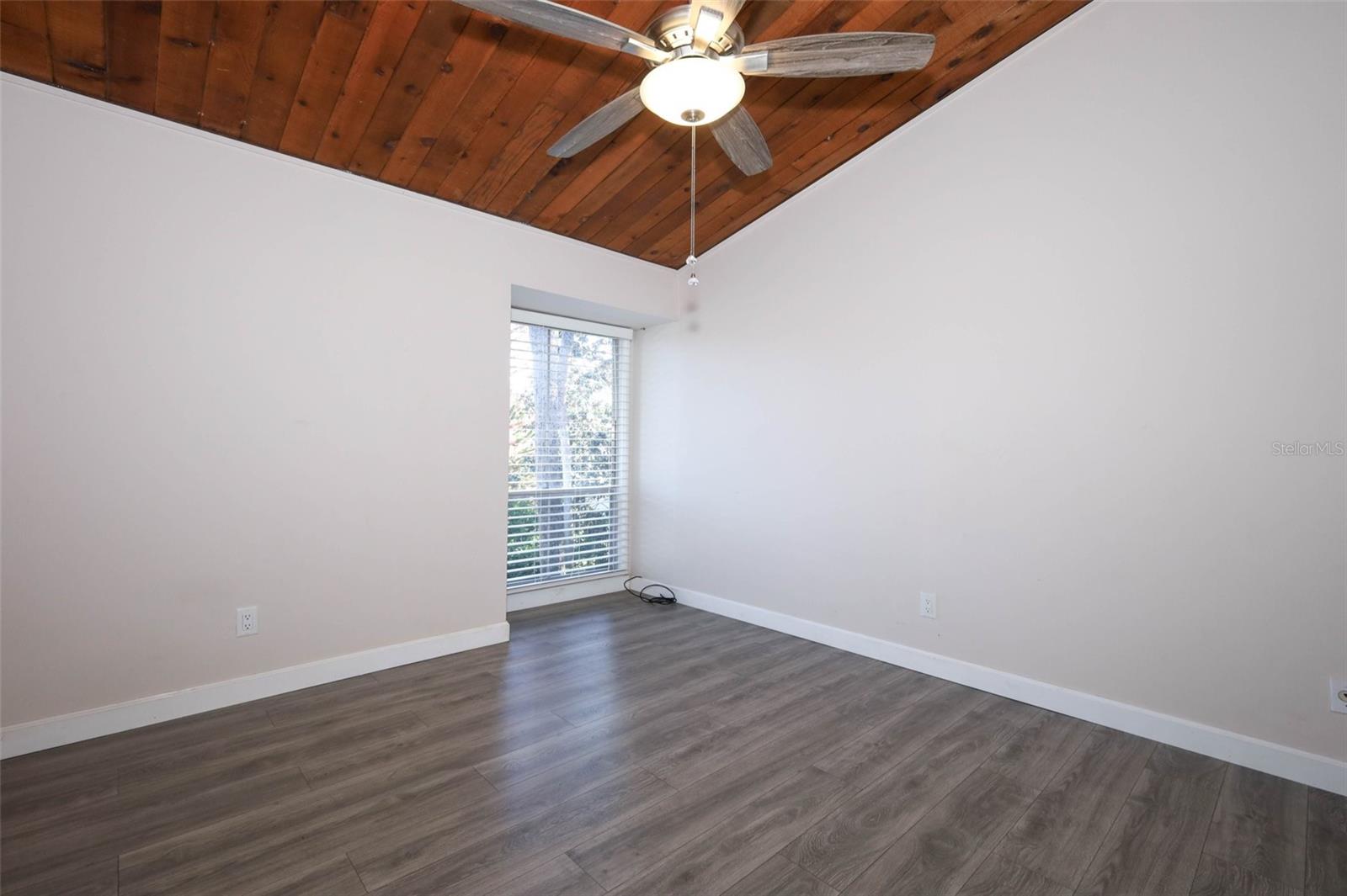 Image 29 of 69 For 200 Maitland Avenue 78