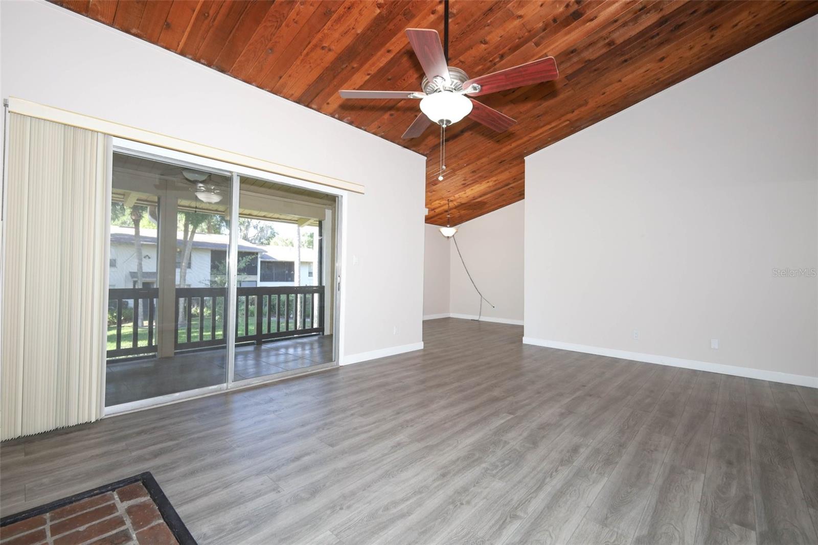 Image 9 of 69 For 200 Maitland Avenue 78