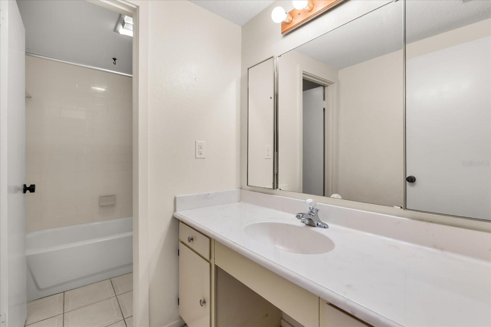 Image 17 of 47 For 170 Maitland Avenue