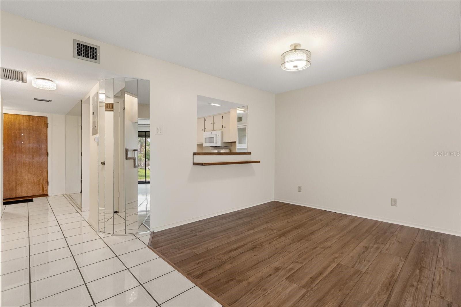 Image 5 of 47 For 170 Maitland Avenue