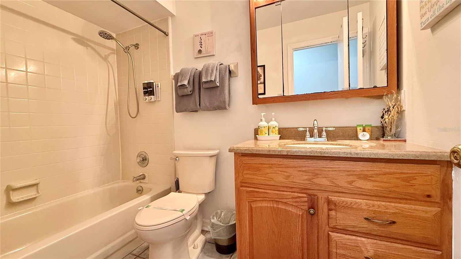 Image 21 of 38 For 125 Teakwood Drive