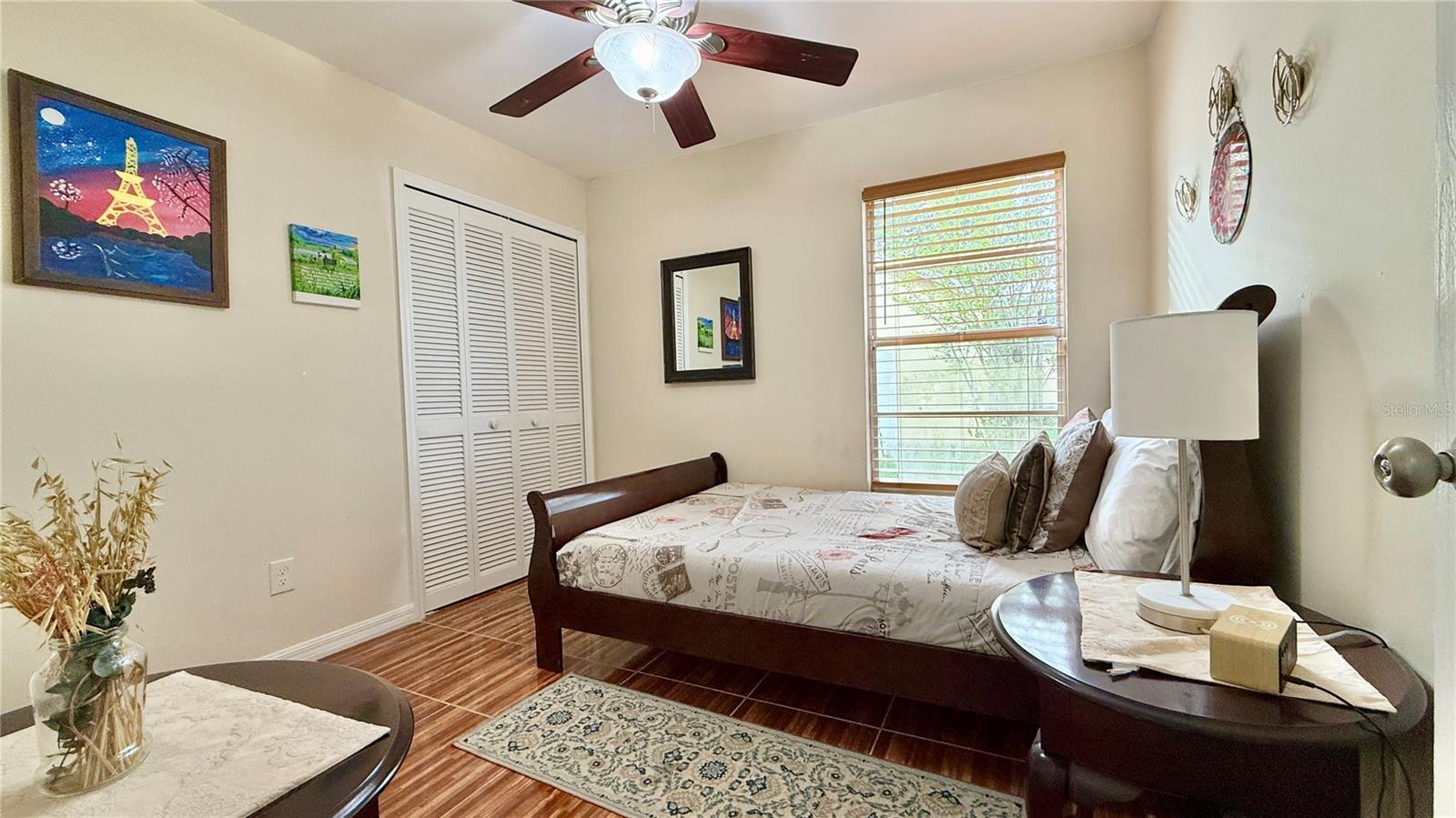 Image 22 of 38 For 125 Teakwood Drive