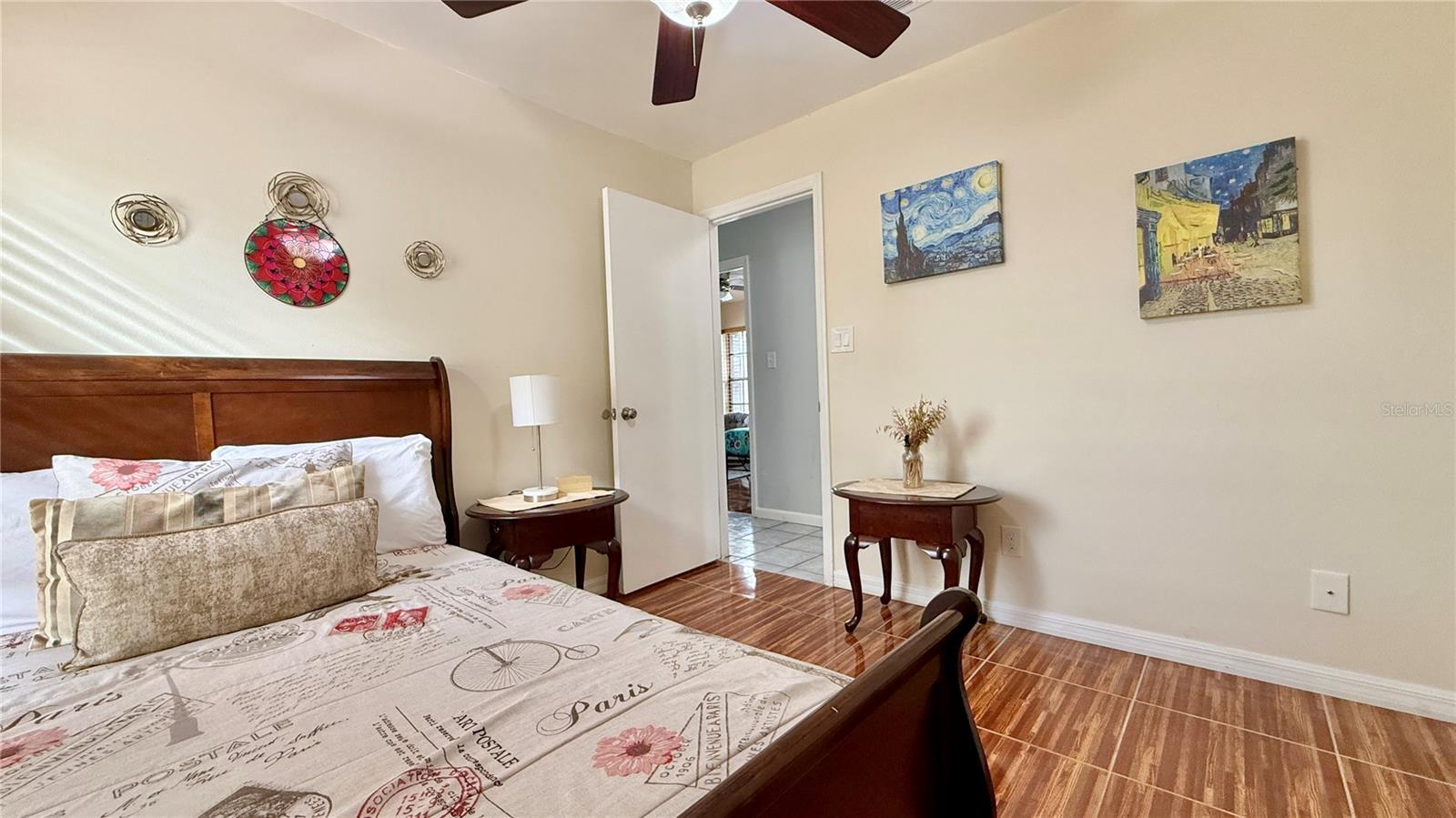 Image 23 of 38 For 125 Teakwood Drive