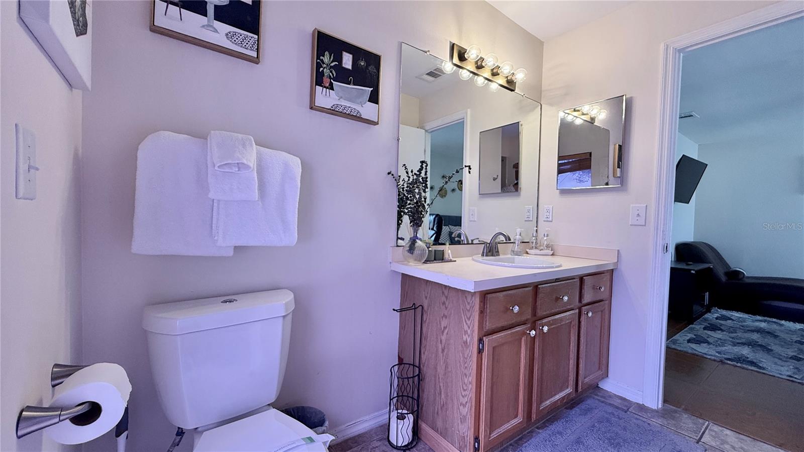 Image 32 of 38 For 125 Teakwood Drive