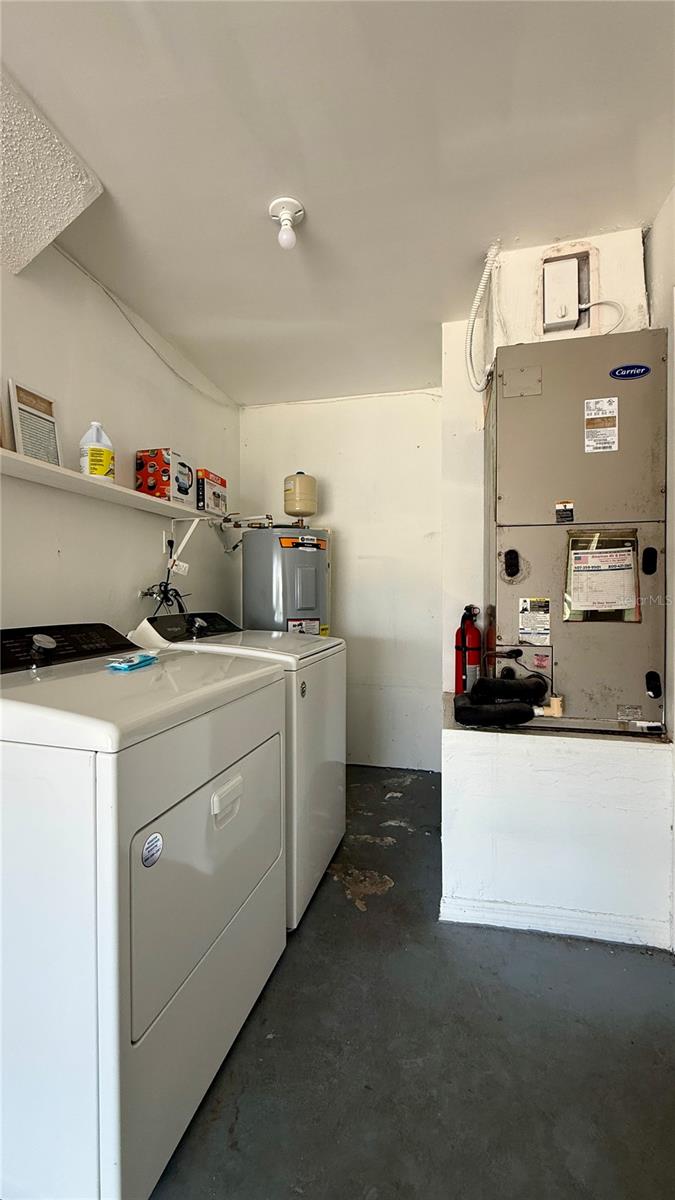 Image 34 of 38 For 125 Teakwood Drive