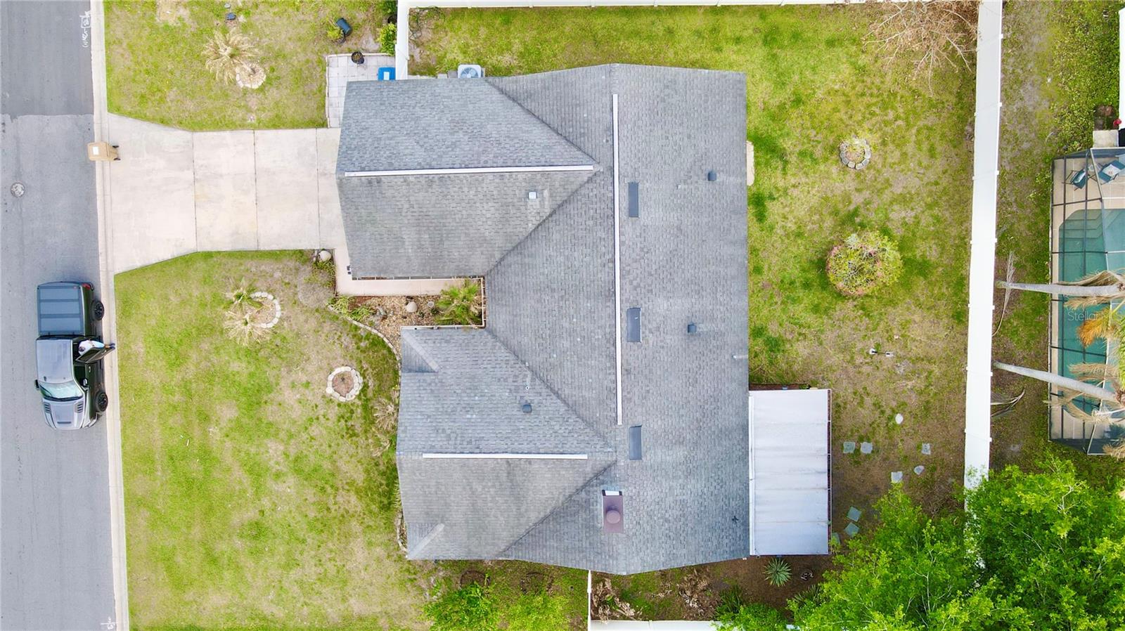 Image 7 of 38 For 125 Teakwood Drive