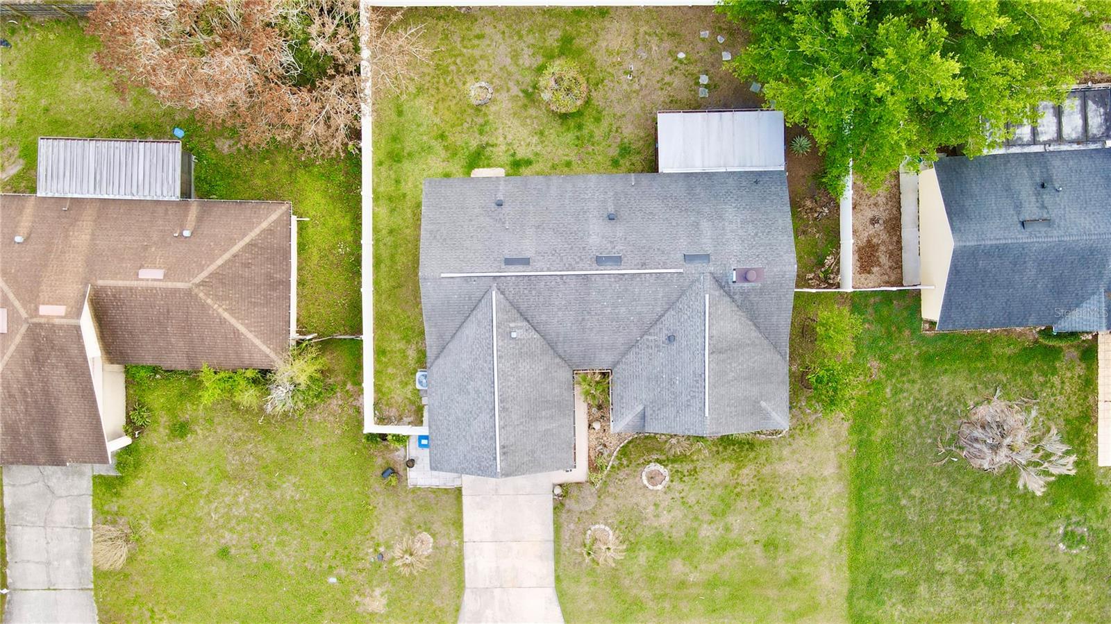 Image 8 of 38 For 125 Teakwood Drive