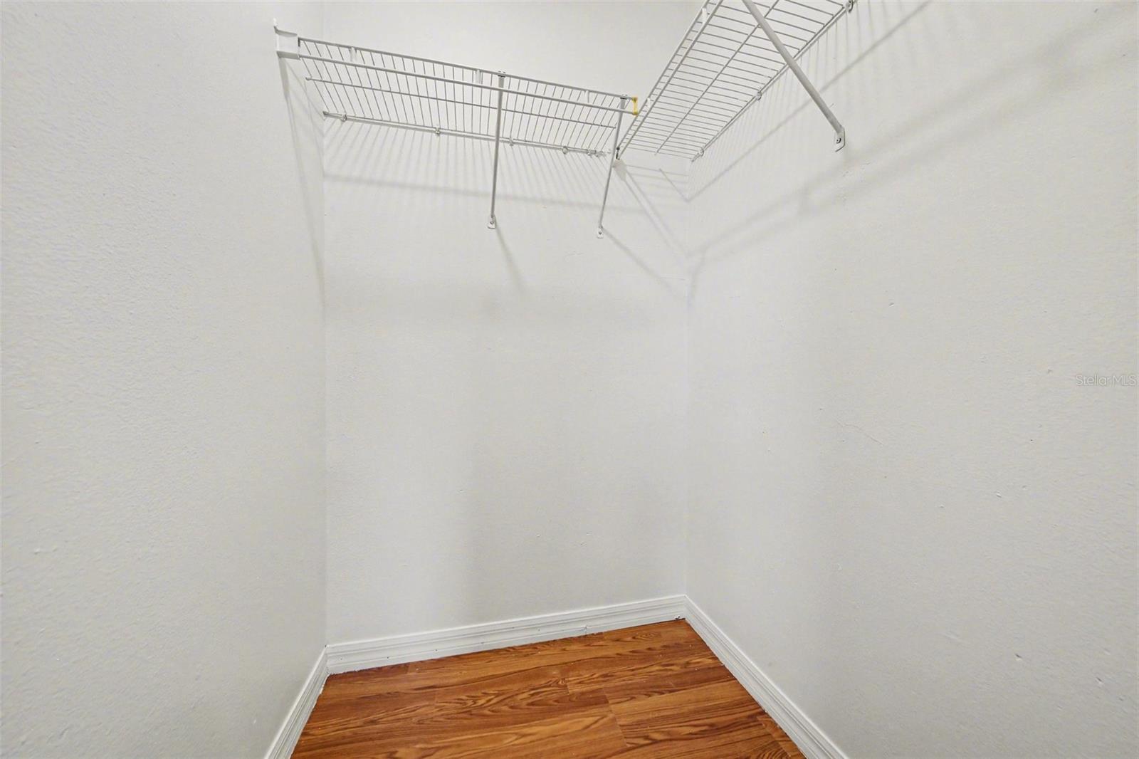 Image 19 of 25 For 16832 Gold Star Court