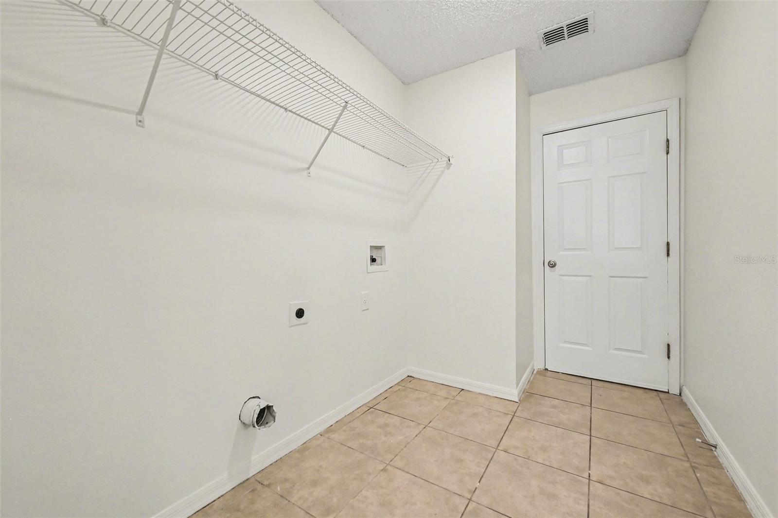 Image 6 of 25 For 16832 Gold Star Court