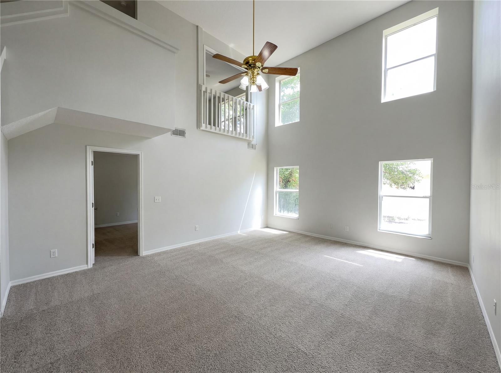 Image 3 of 23 For 1021 Dekleva Drive