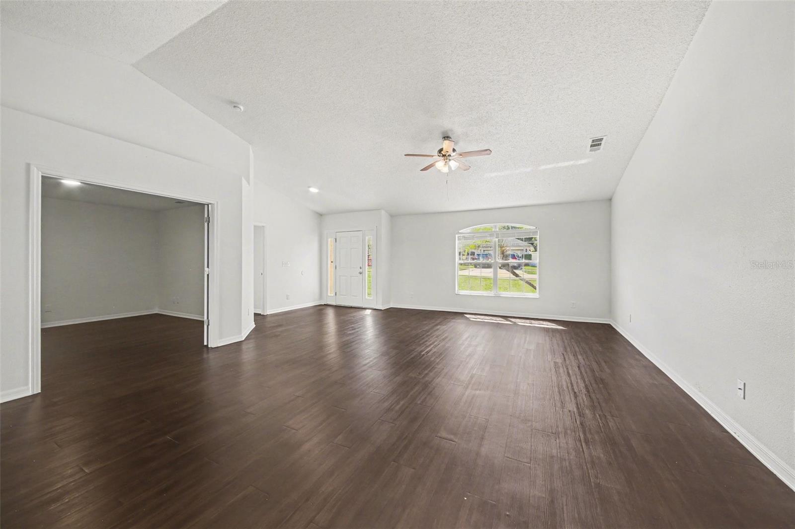 Image 11 of 25 For 1011 Bluegrass Drive