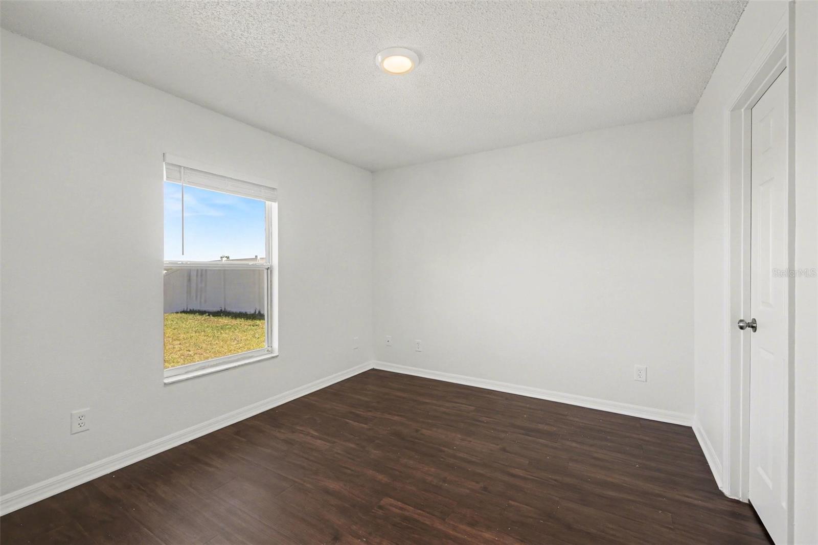 Image 12 of 25 For 1011 Bluegrass Drive