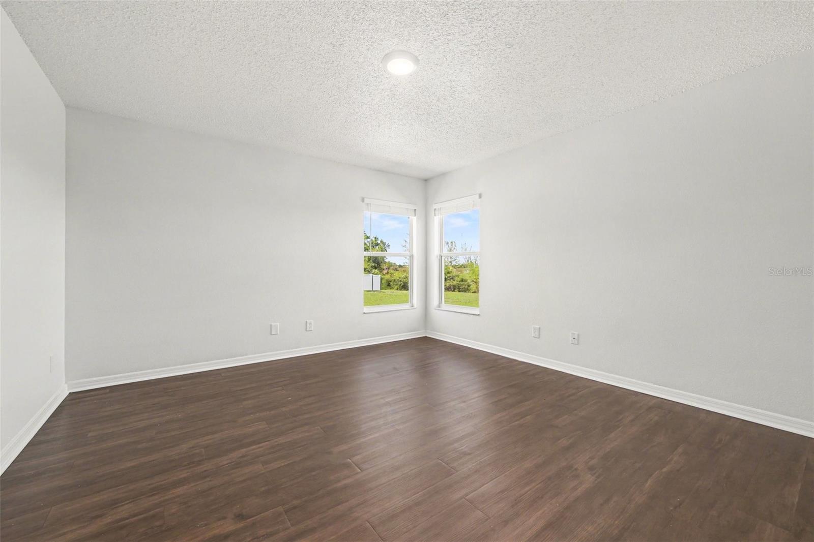 Image 15 of 25 For 1011 Bluegrass Drive