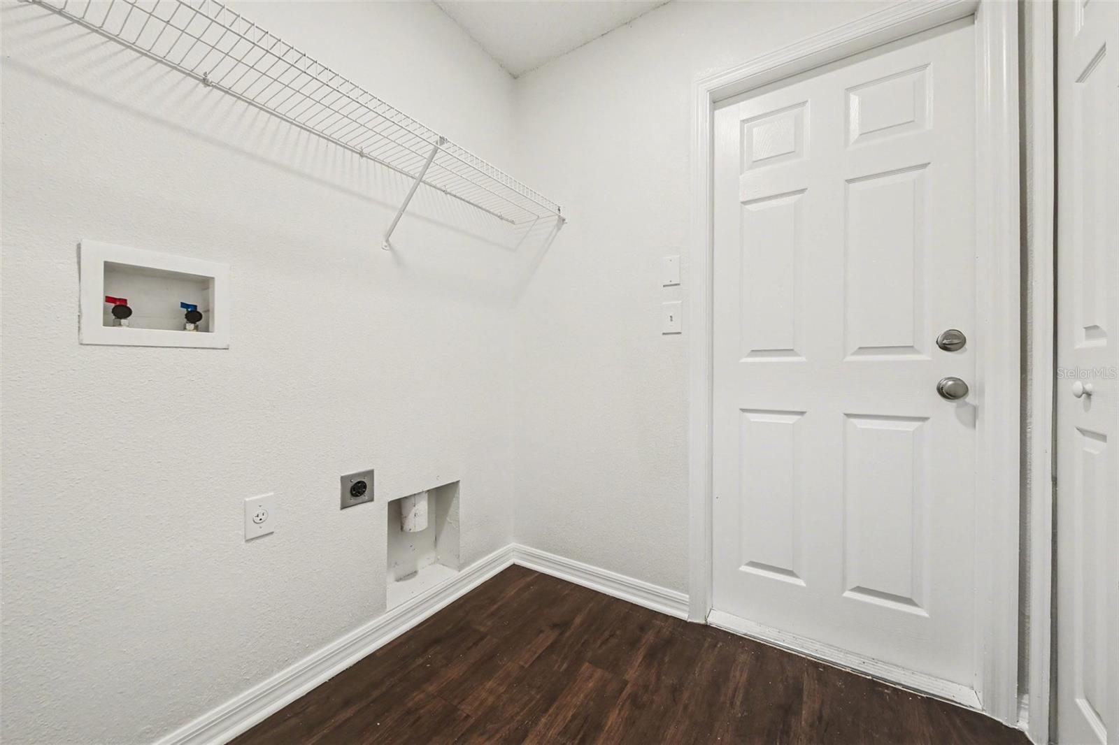 Image 17 of 25 For 1011 Bluegrass Drive