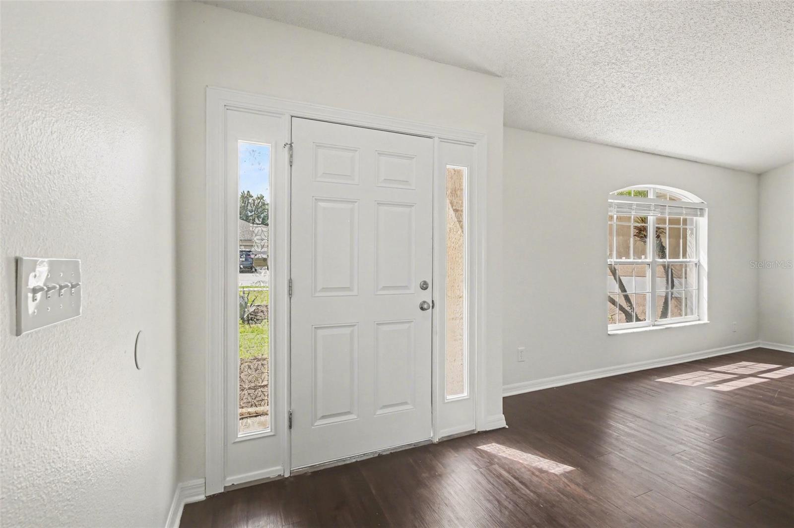 Image 3 of 25 For 1011 Bluegrass Drive