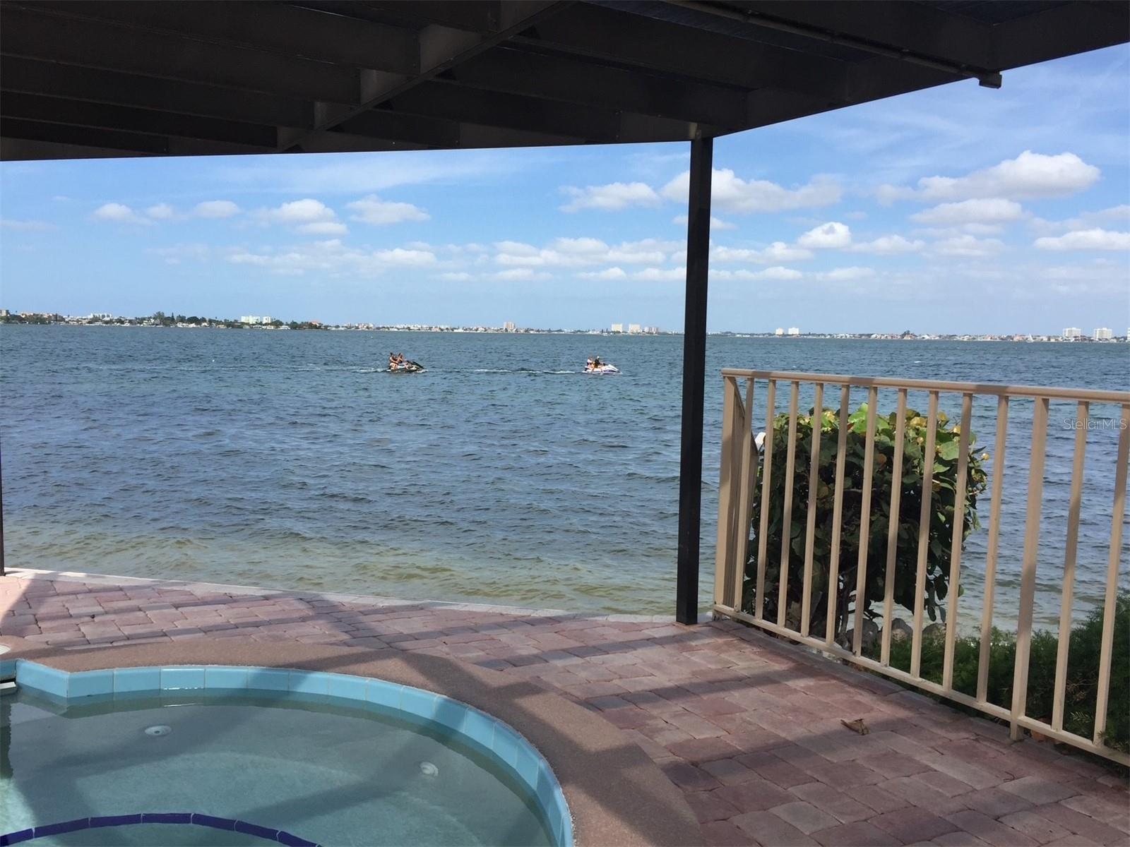 Image 12 of 20 For 6180 Sun Boulevard 115