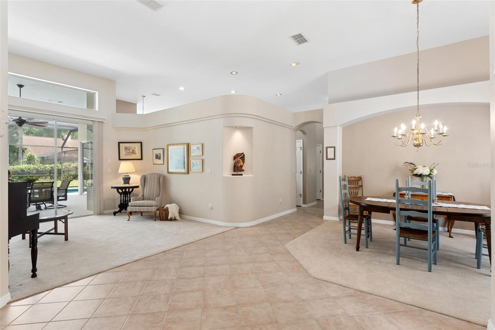 Image 4 of 49 For 3865 Winding Lake Circle