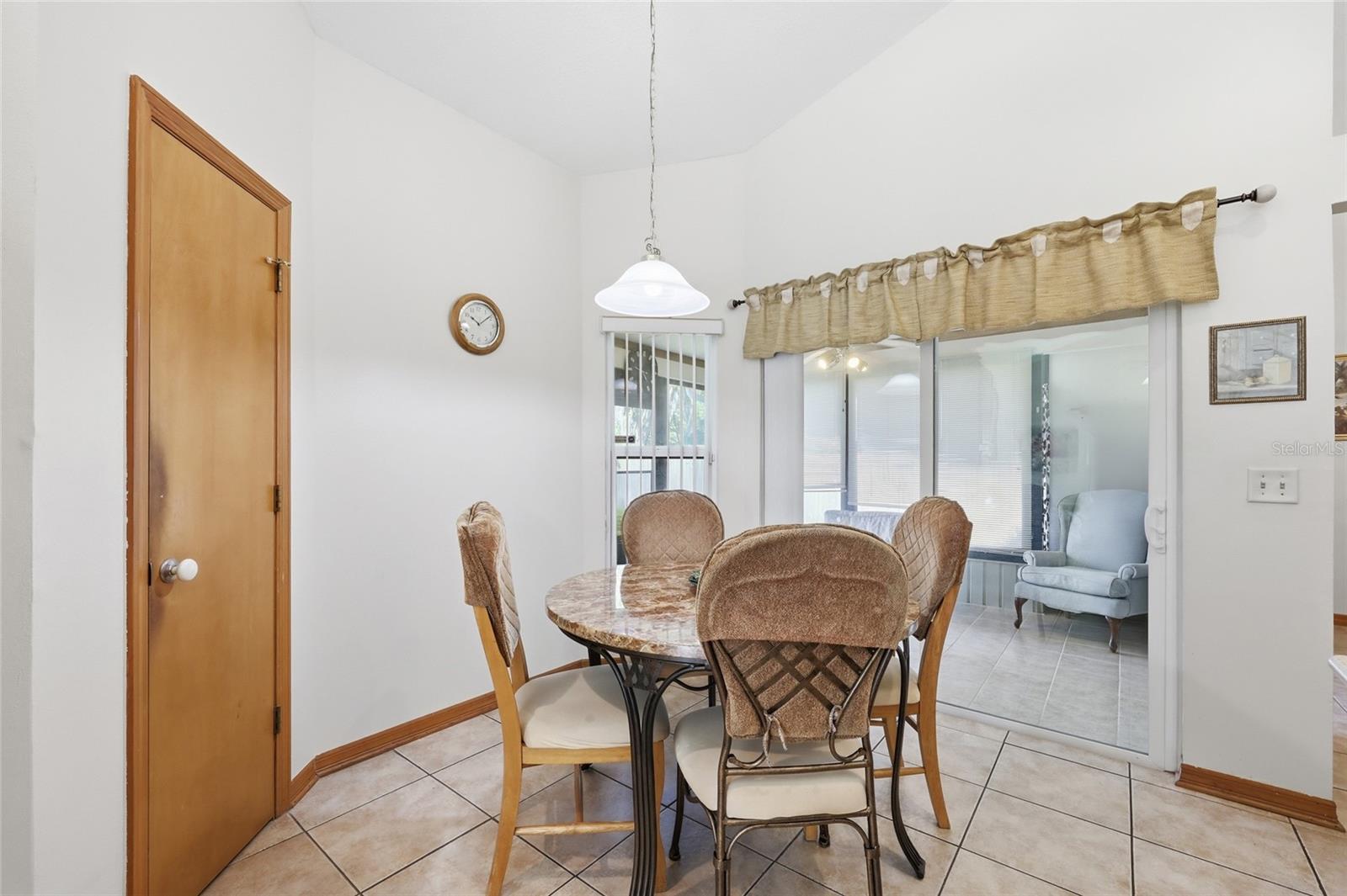 Image 19 of 45 For 9516 Cullowhee Court